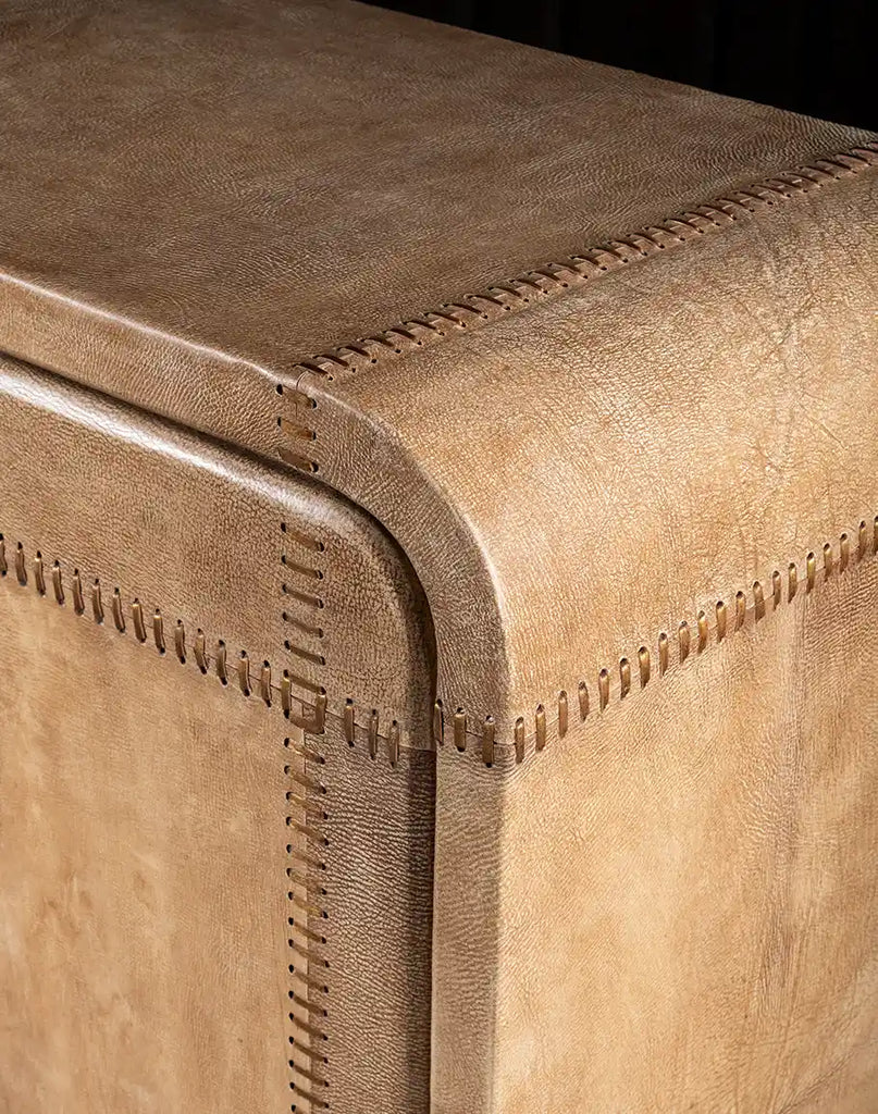 A close-up of the Sahara Sand Buffet’s rounded edges, showcasing its smooth contours and refined craftsmanship.